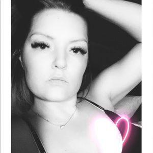 Meet your Posher, Candace